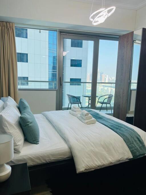 1 Bed Apartment With Sea View, Pool, Gym & Free Parking In Dubai Marina Εξωτερικό φωτογραφία